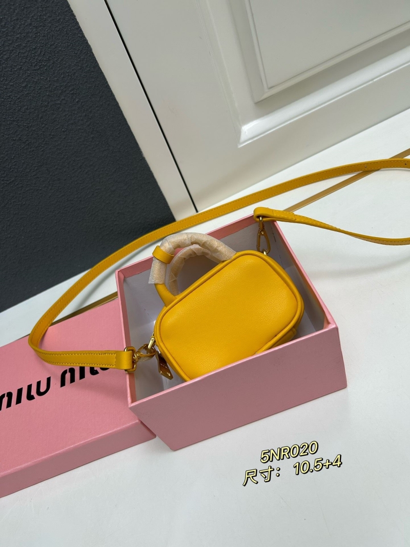 MIU MIU Clutch Bags